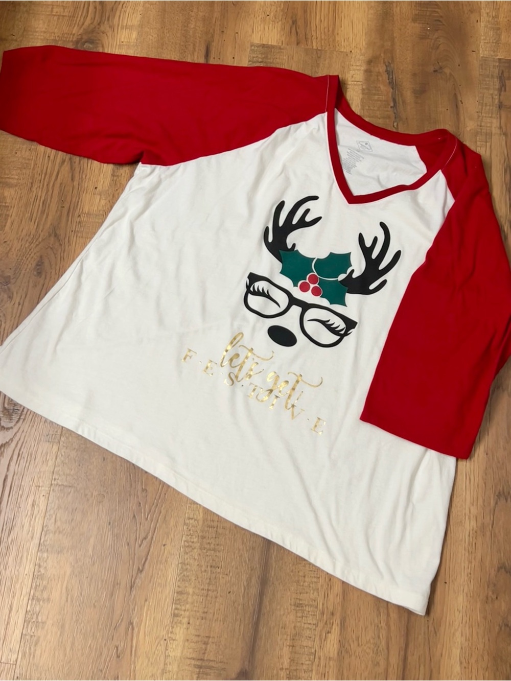 St. John's Bay Red & White Christmas Festive Reindeer 3/4 Sleeve Top